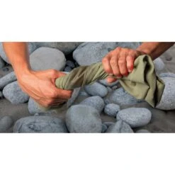 Serviette Pocket Towel Sea To Summit 18 Serviette Pocket Towel Sea To Summit -Expe Camping Magasin sts pocket towel 1